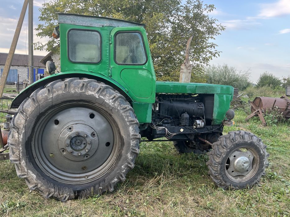 Продам т40 з ведучим передком цікавить обмін на мтз 80