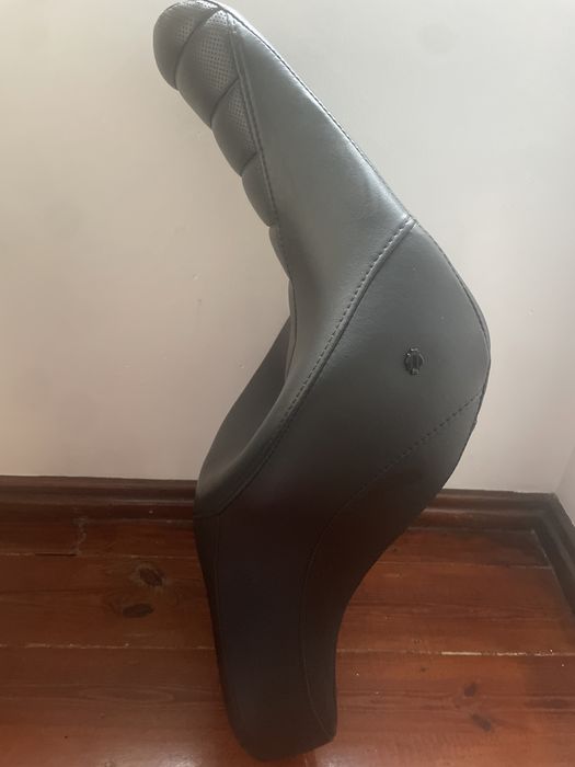 Banco Harley Davidson Sundowner