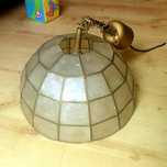 Lampa wisząca z masy perlowej