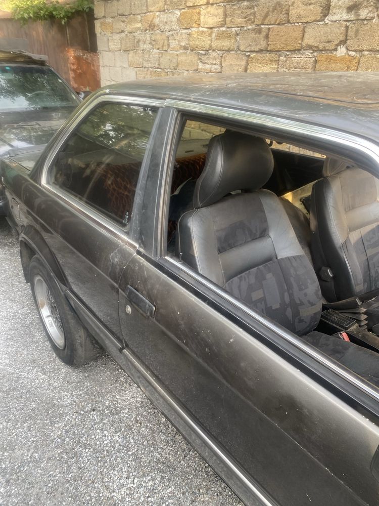 Разборка bmw e30 е30 e28 e34 е28 е34 много запчастей запчасти е30 e30