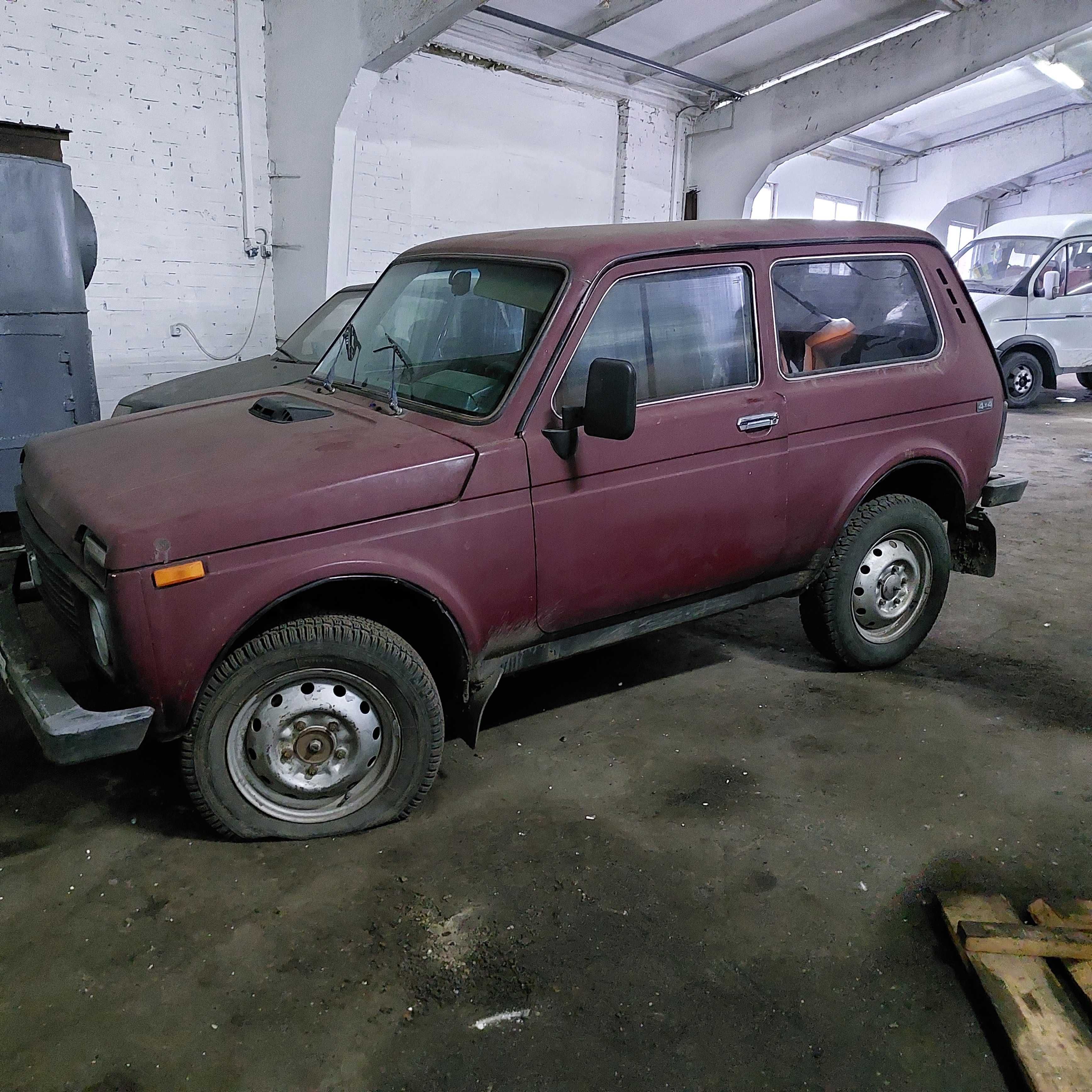 Автомобіль  ВАЗ 21214 НИВА
