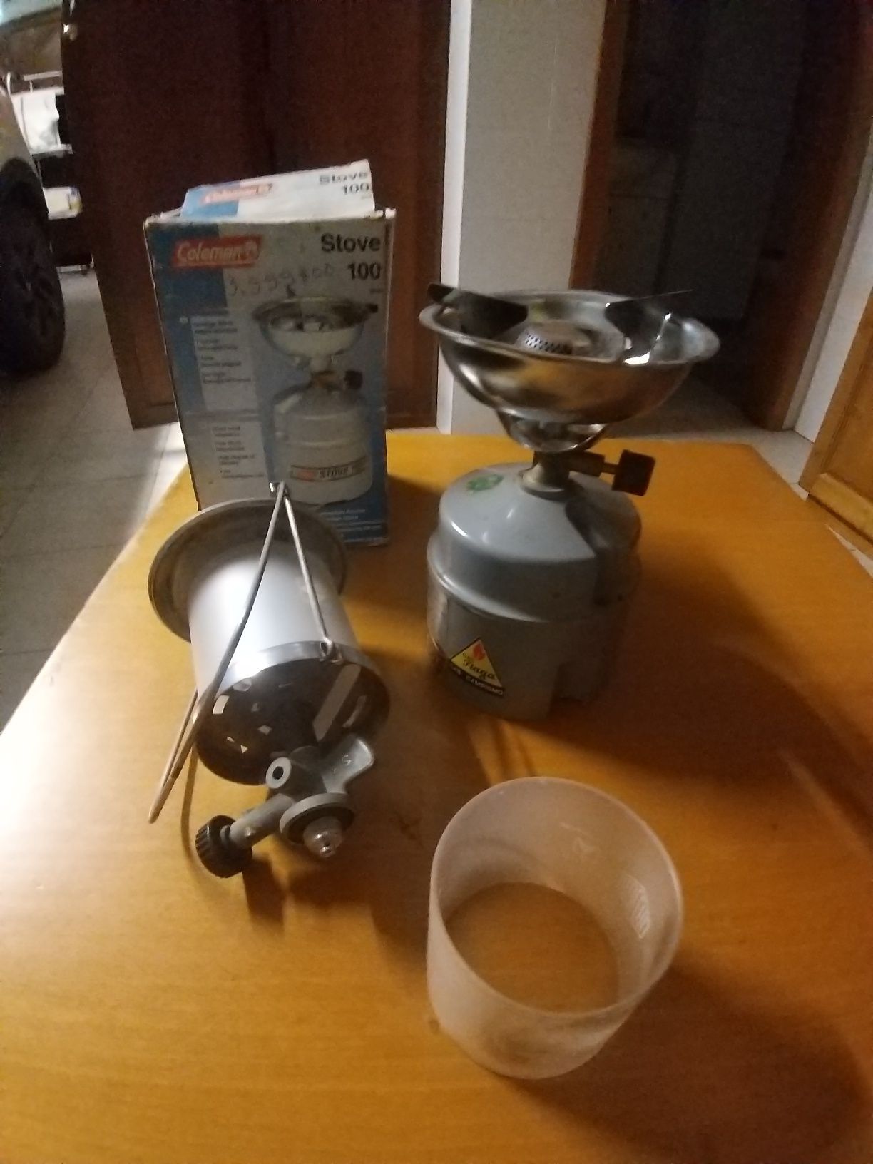 Fogão  e candeeiro  a.gaz campingaz