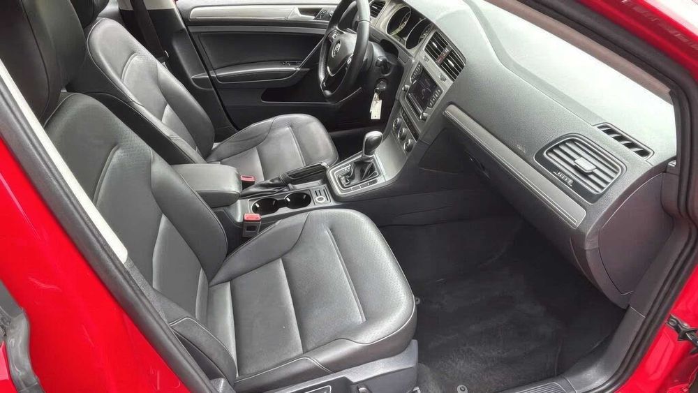 Volkswagen Golf SE      2015