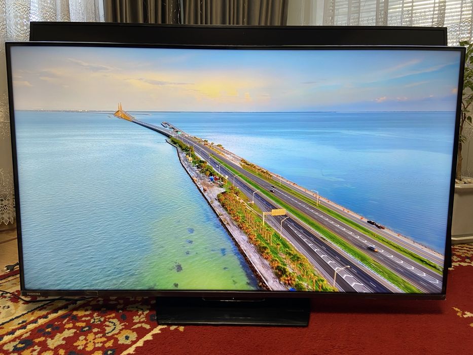 Телевізор Toshiba 50UV3363DA SmartTV/wifi/4K/12.2023 як новий