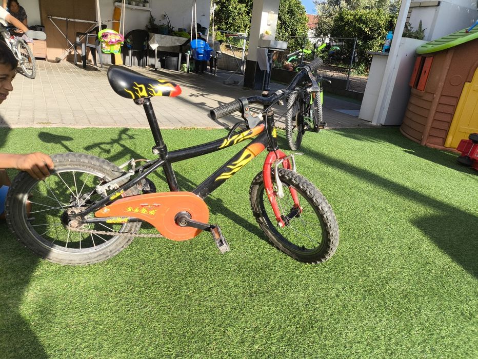 Bicicleta criança 5/8 anos
