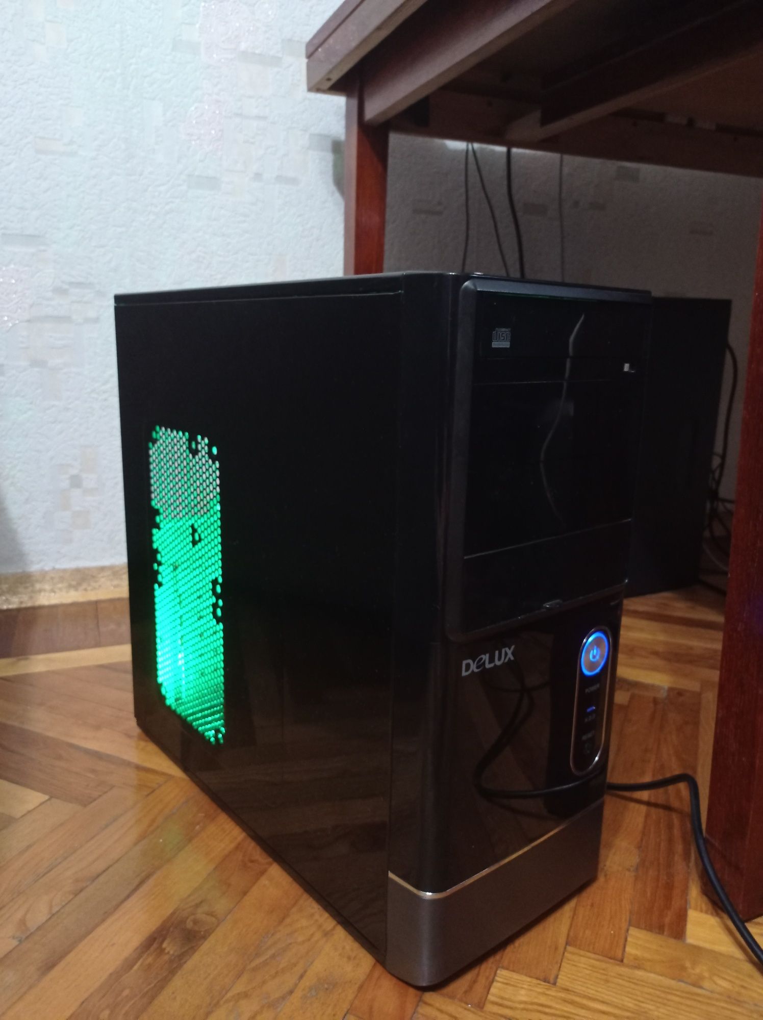 Игровой ПК, Core i5-2300 4 ядра по 2,7Ghz, 4 OЗУ, 250HDD, Radeon 6450