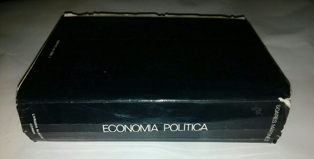 Lote de livros técnicos da área de economia, contabilidade, matemática