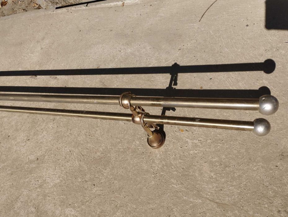 Карниз універсальний