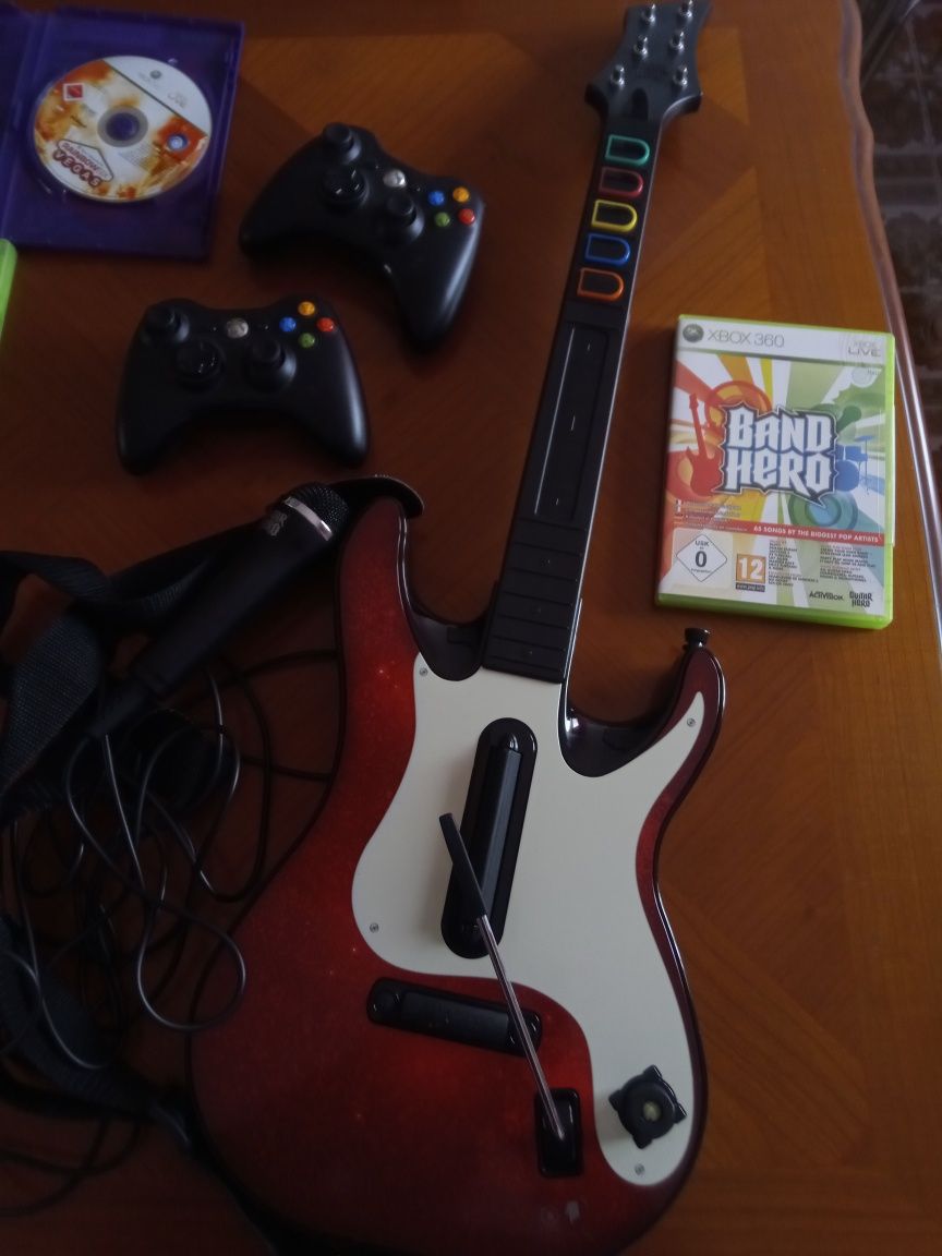 Xbox 360, Band hero, Kinect,  mais de 60 jogos