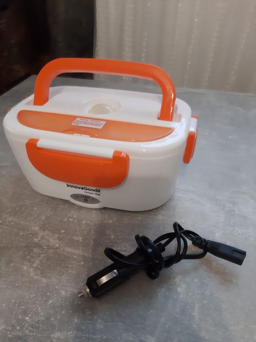 Podgrzewacz żywności samochodowy