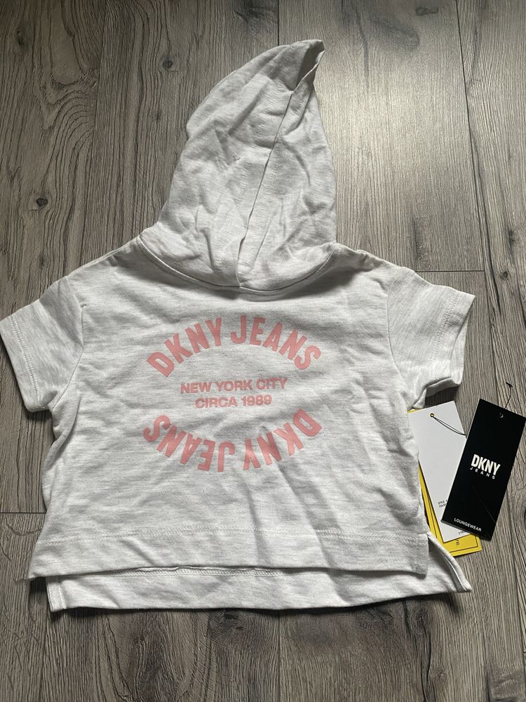 Nowa Bluzka z kapturem DKNY 18m
