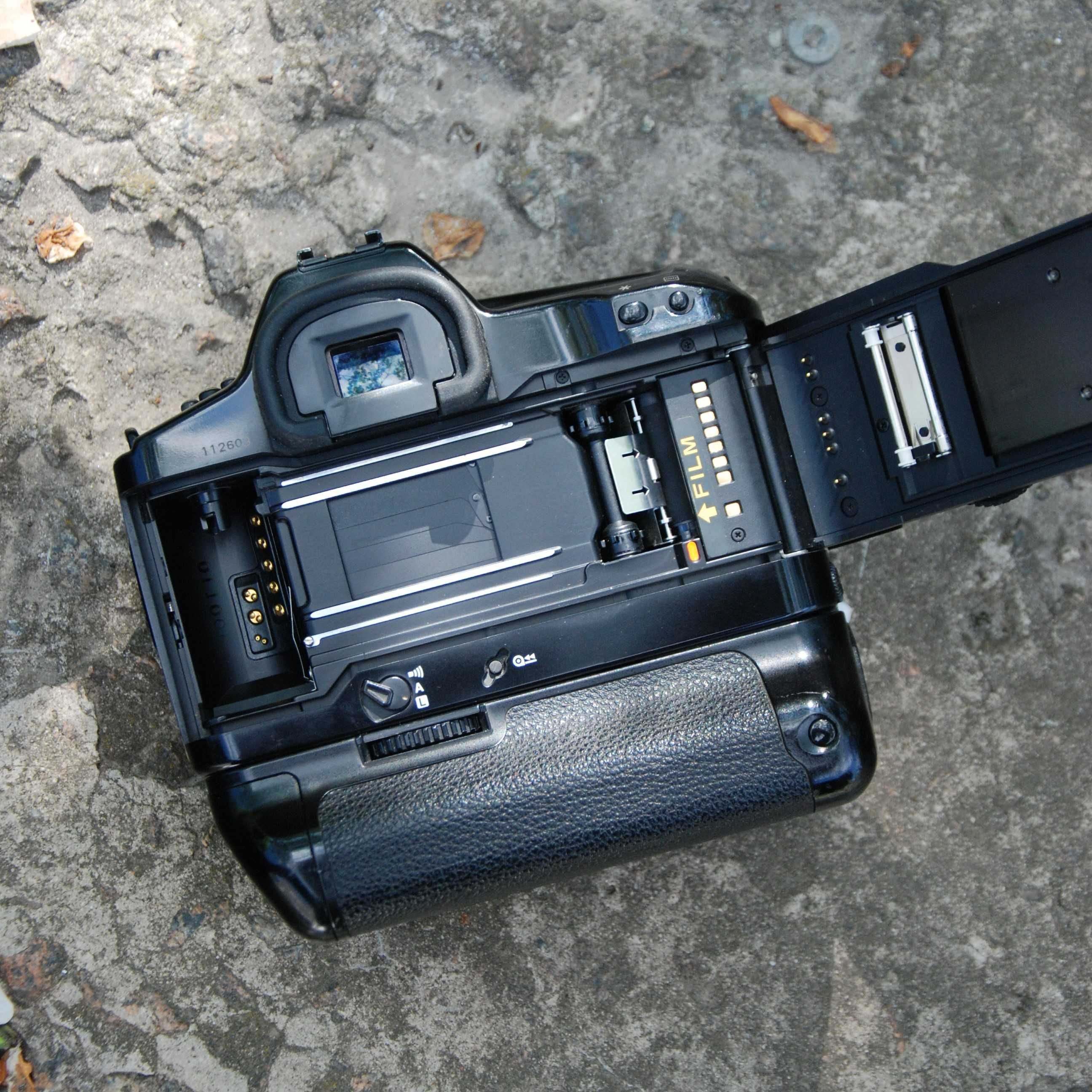 Плівковий дзеркальний професійний фотоапарат Canon EOS 1n (n, v, hs)