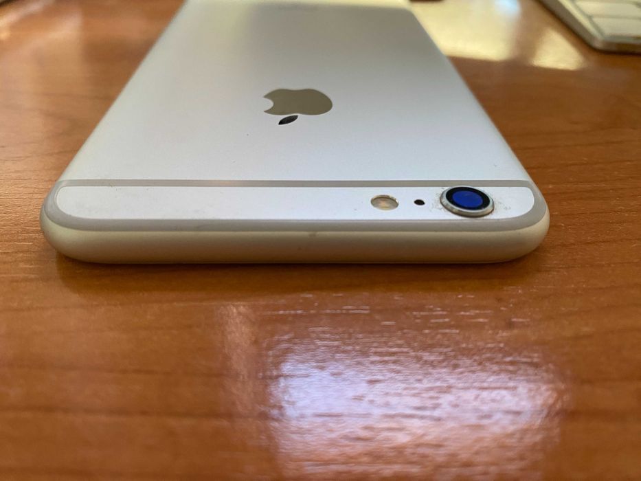 Apple iPhone 6s Plus 64Gb em estado razoável Desbloqueado