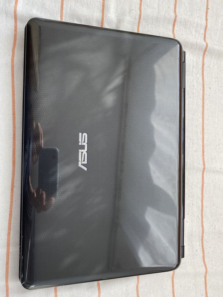 Sprzedam laptop Asus K51C na części