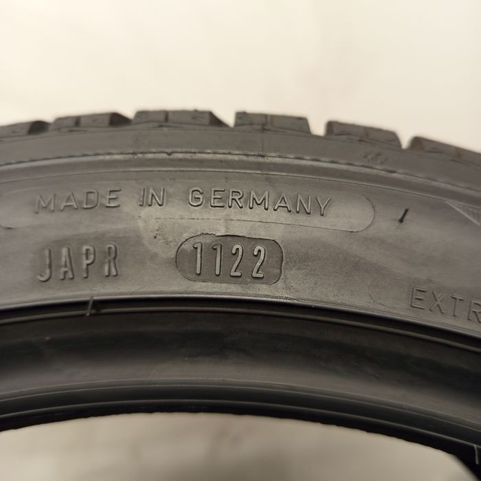 205/45R17 Goodyear Ultra Grip Performance 8