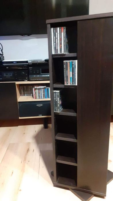 Szafka  stojak  na płyty CD.