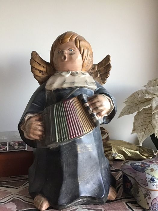 Anjo antigo  em barro