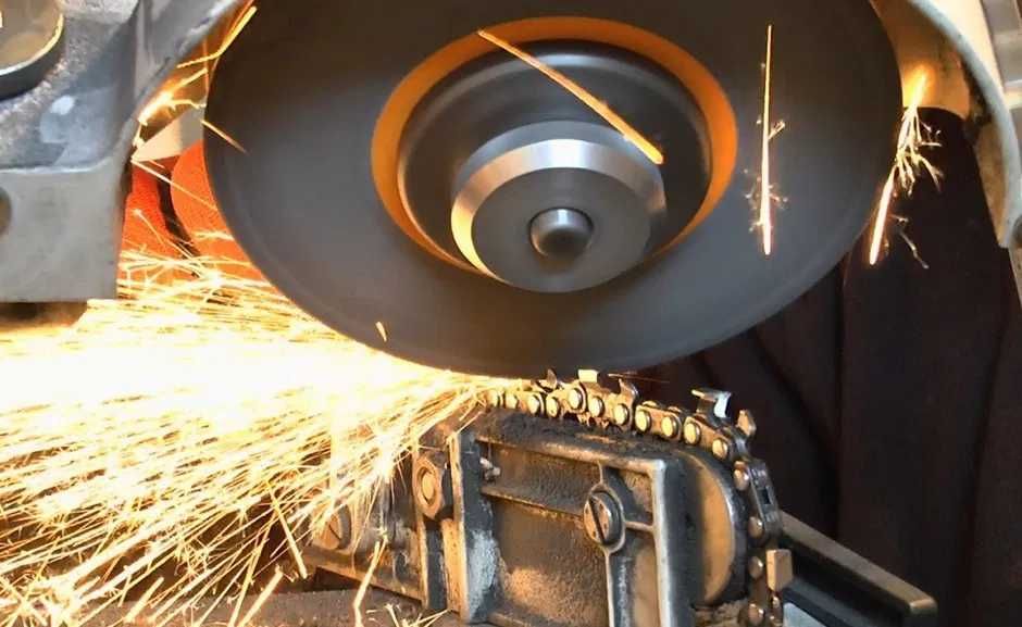 Затотчка цепи бензопил