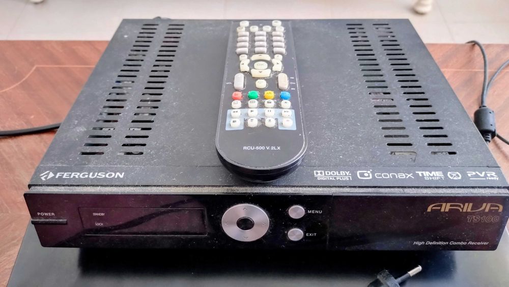 Receptor Satelite Combo Ferguson Ariva TS100