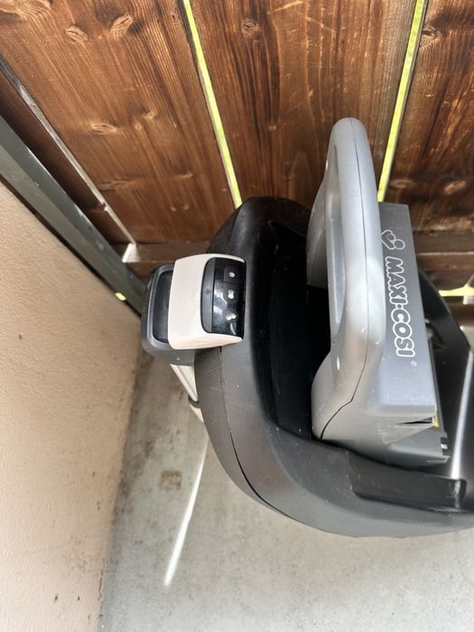 База maxi cosi iso-fix FamilyFix