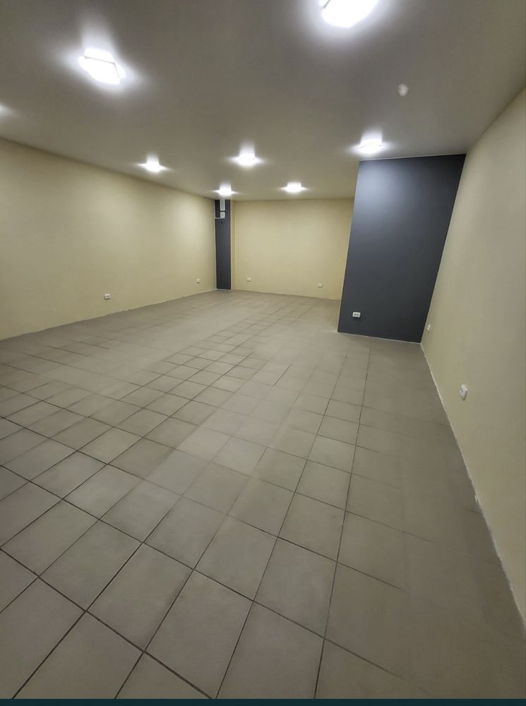 Продажа комерції з ремонтом 51 кв м