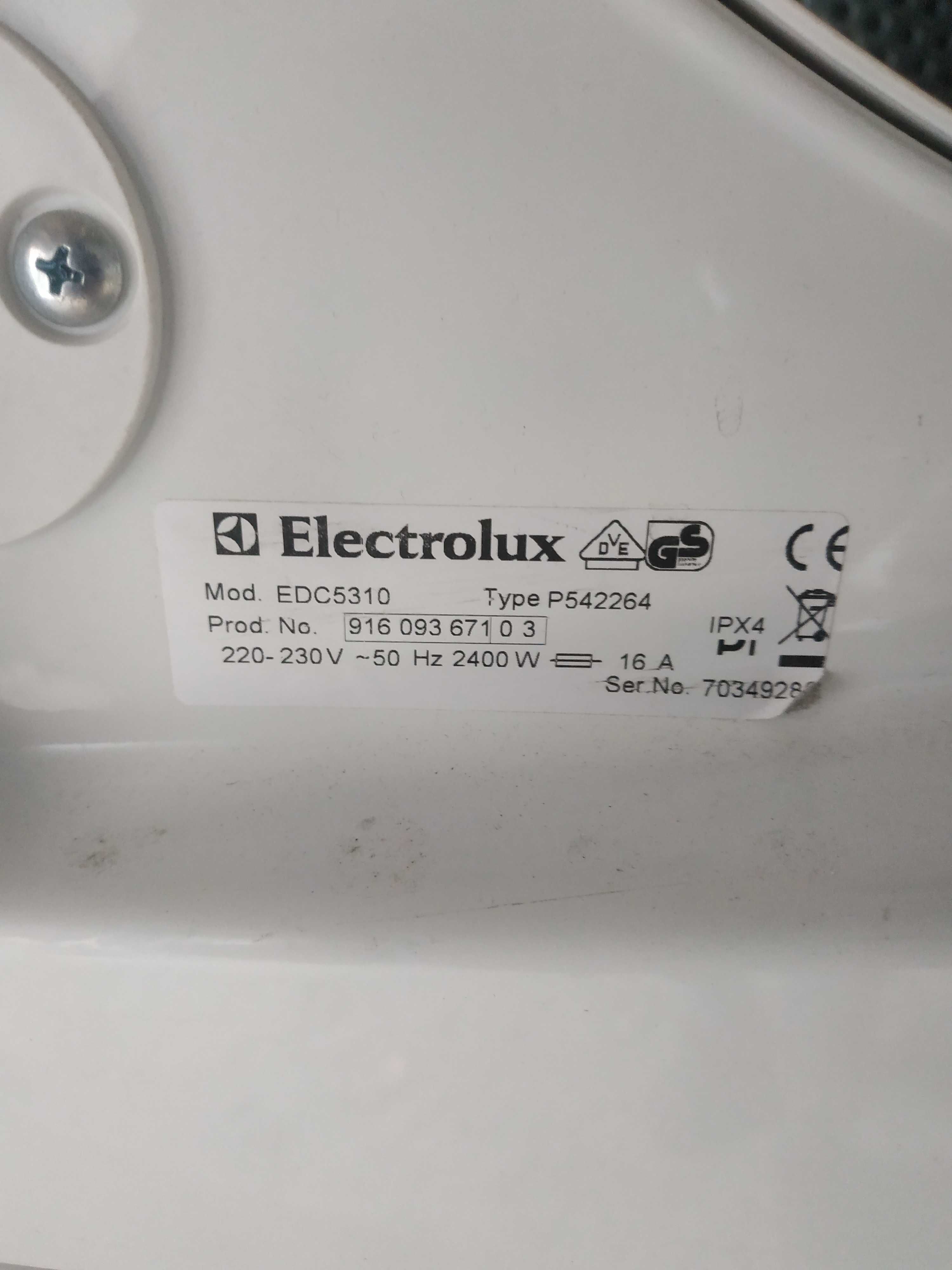 Сушильна машина Electrolux edc5310