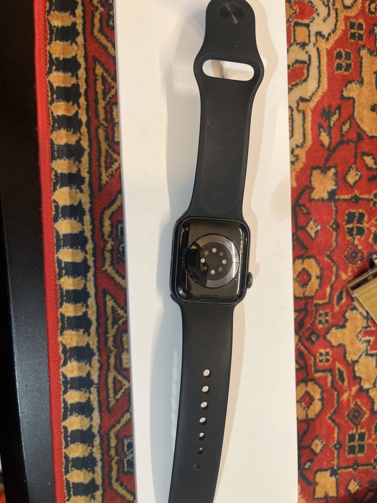 Apple Watch Series 6 (GPS + Cellular) 40mm
