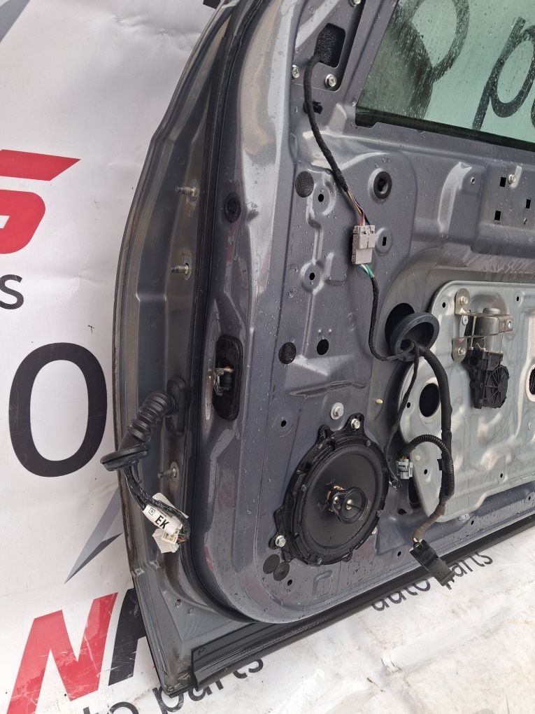 Передні праві двері nissan qashqai j10 колір B52G