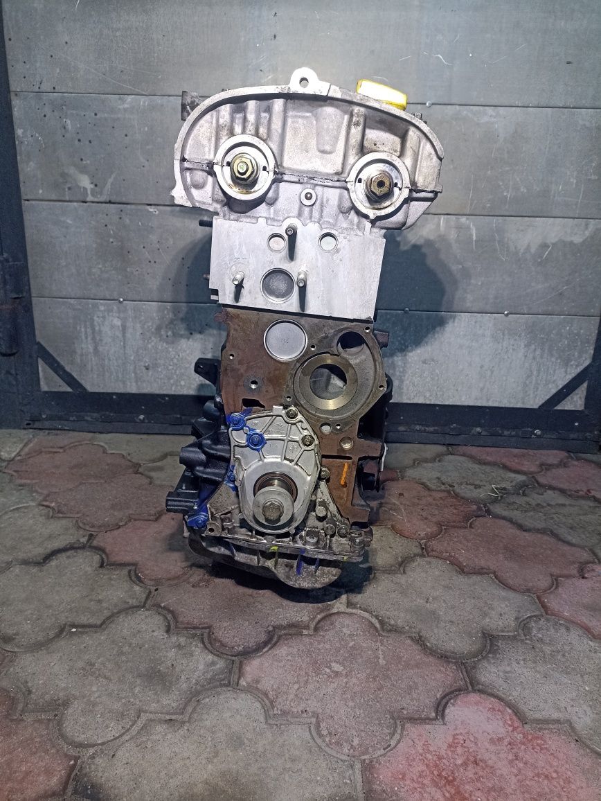 Двигун двигатель Renault scenic 2.0 F4R 771,770