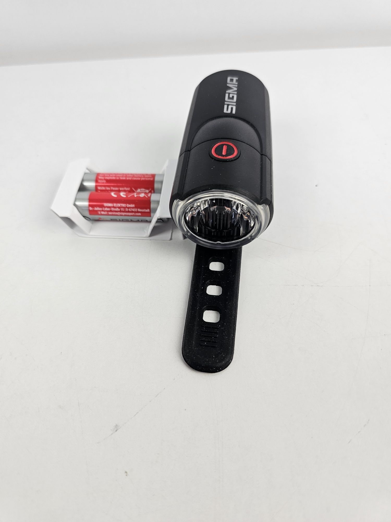 Sigma aura 30 Lampka rowerowa Przednia 30 lux 2 tryby świecenia