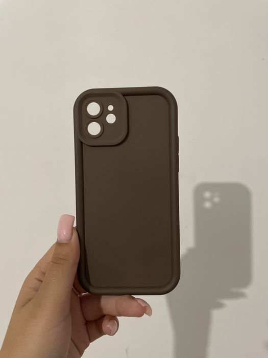 Чохли для iPhone 12