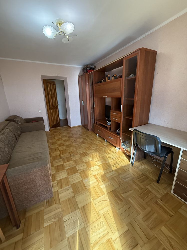 Продаж 2-х кімнатна квартира. Центр!