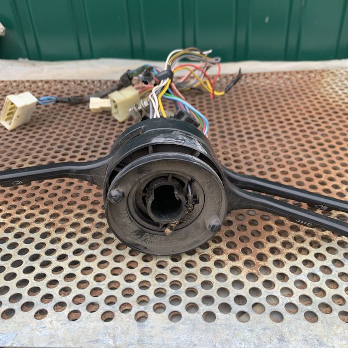 Продаю Перемикач поворотніків і дворніків