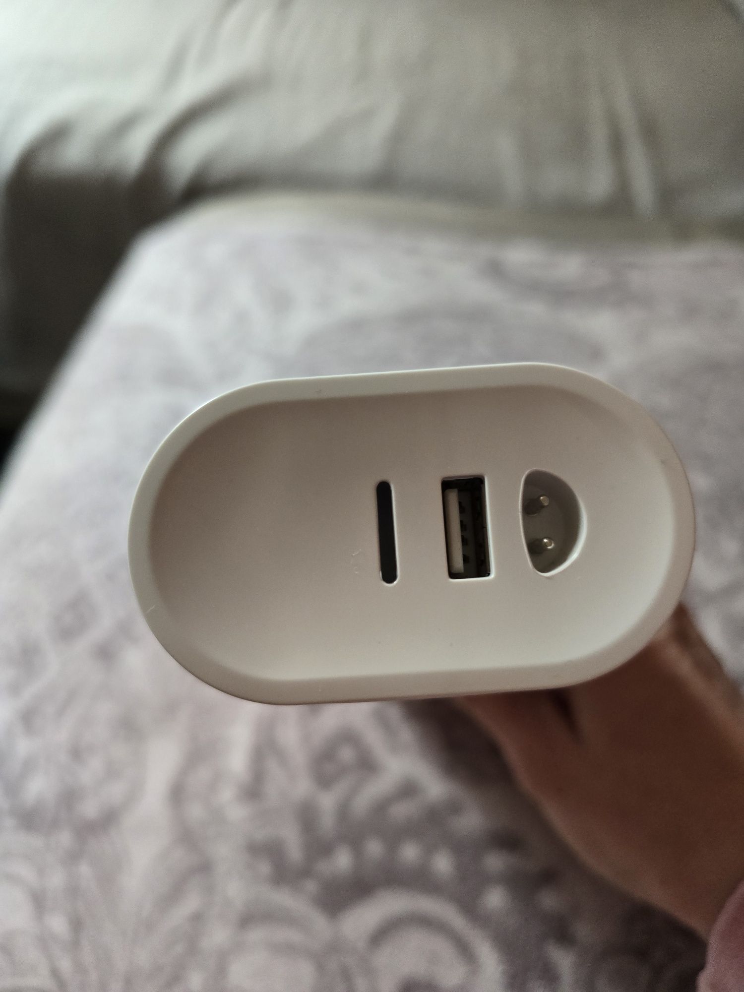Etui- ładowarka do szczoteczki sonicznej