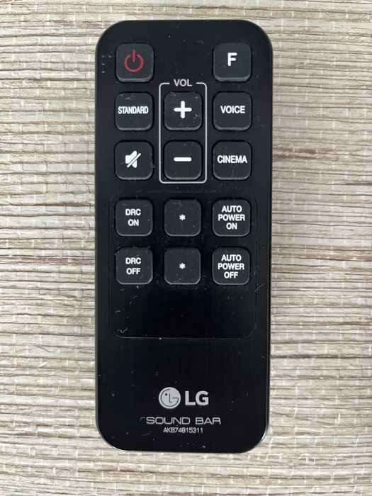 Soundbar LG com subwoofer integrado