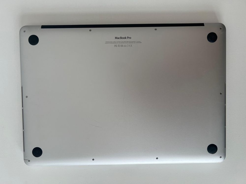 Macbook pro 15” 2015 i7 16gb
