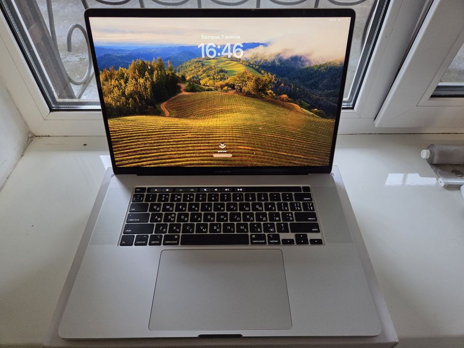 MacBook pro 2019 16 i9