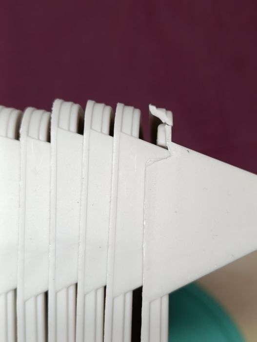 Пластикова дошка -роздільник для речей ,бумаг і тд..