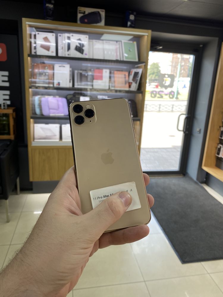 Apple IPhone 11 Pro Max 64 gold used в Ябко. Обмін/ОЧ