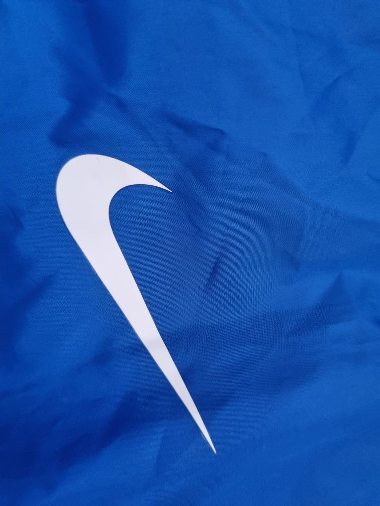 Kurtka wiatrówka Nike S 36
