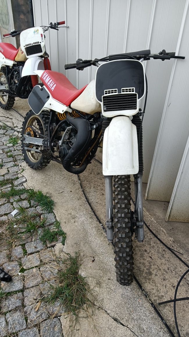 Yamaha yz 125 de 1982 vintage clássica