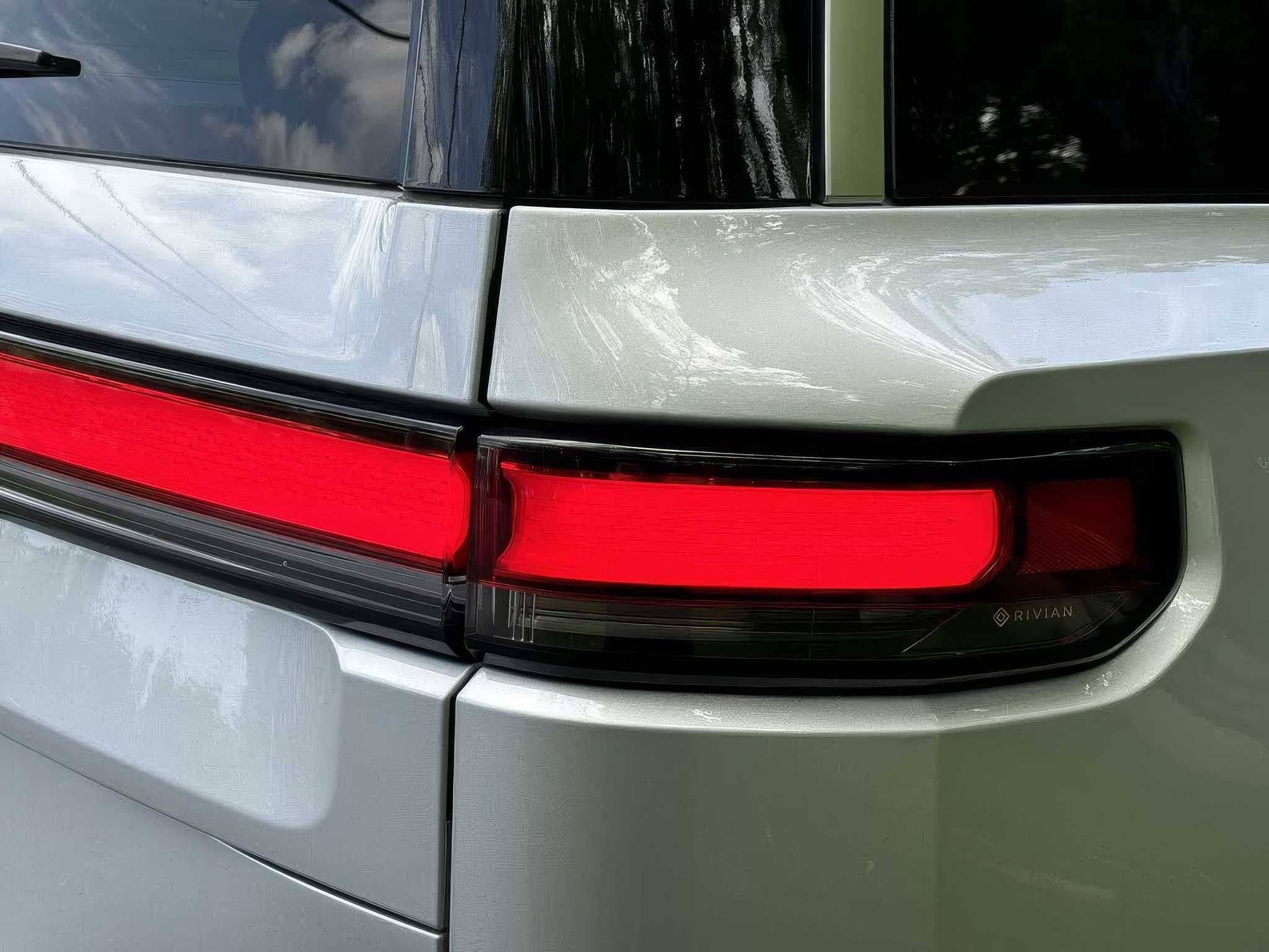 2022 Rivian R1S Launch Edition