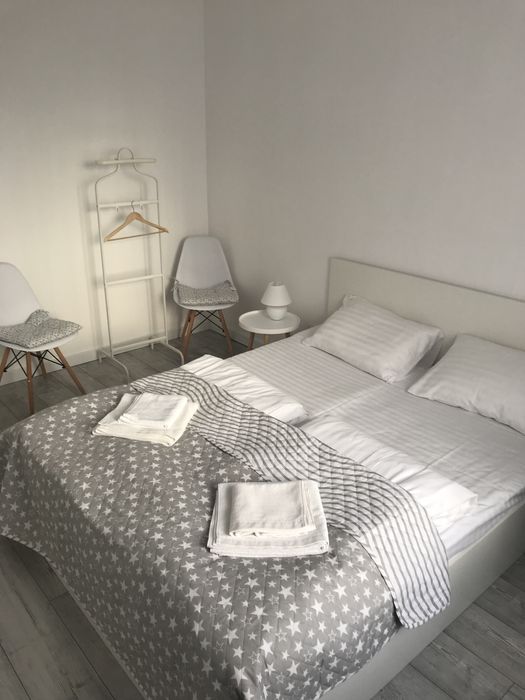 Квартира 2-х кімнатна подобово р-н вокзала