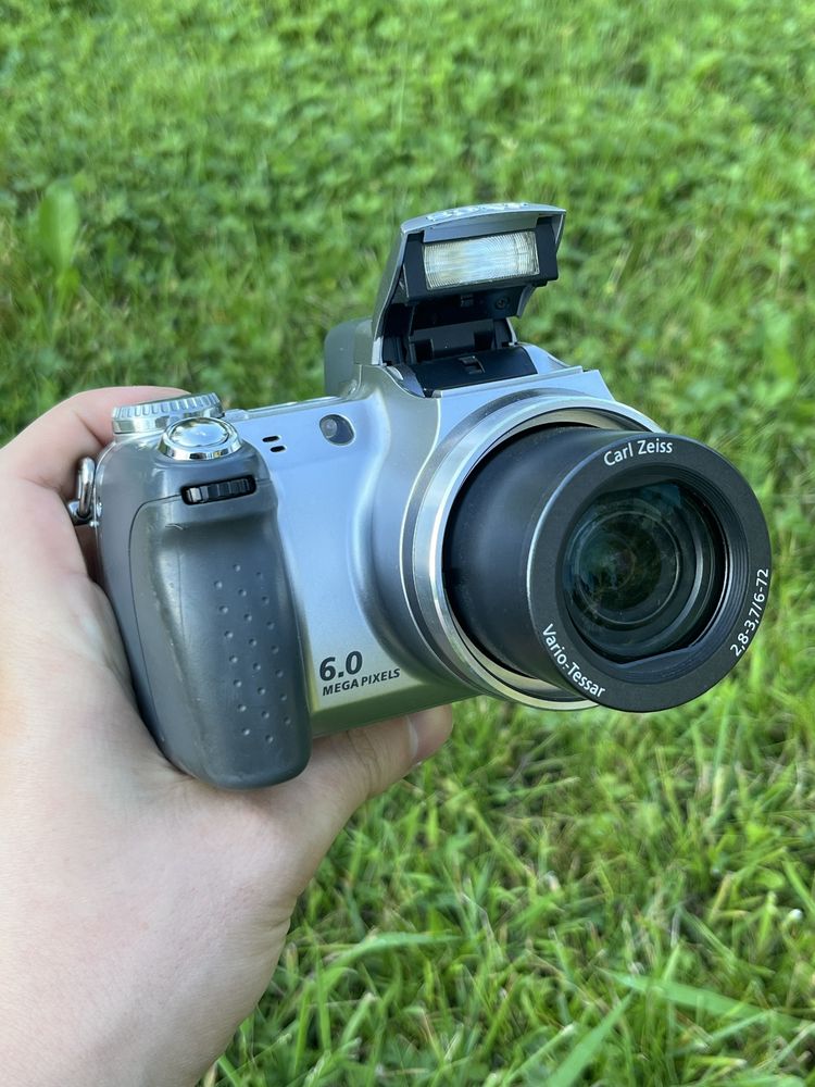 Sony Cyber-shot DSC‑H2 – vintage aparat cyfrowy, stan bardzo dobry