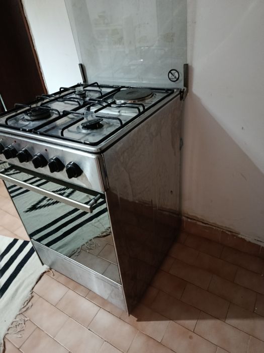 Fogão a gás ,semi elétrico uma boca funciona com energia elétrica