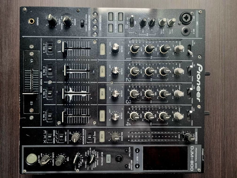 DJM 800 Pioneer .