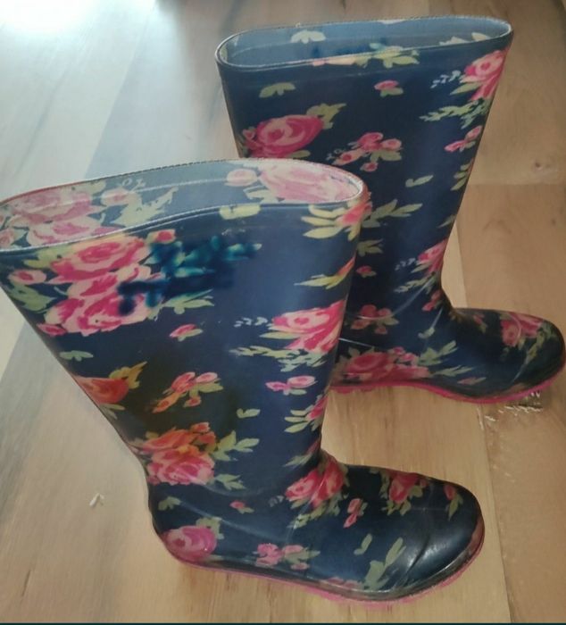 Gumowce, klapki basenowe roz. 34