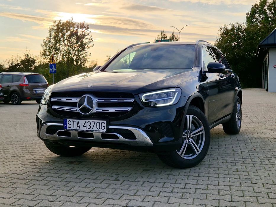 Mercedes-Benz GLC 4MATIC | Ambiente | Panorama | CarPlay | Android Auto | Kamera | F-VAT