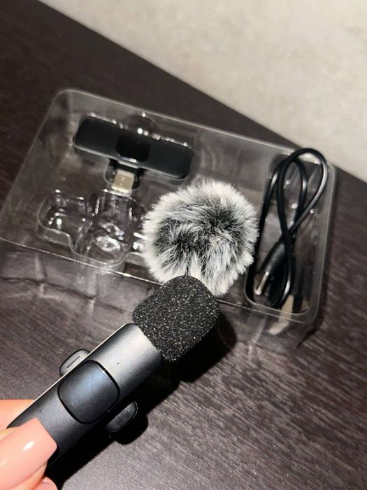 Бездротовий петличний мікрофон