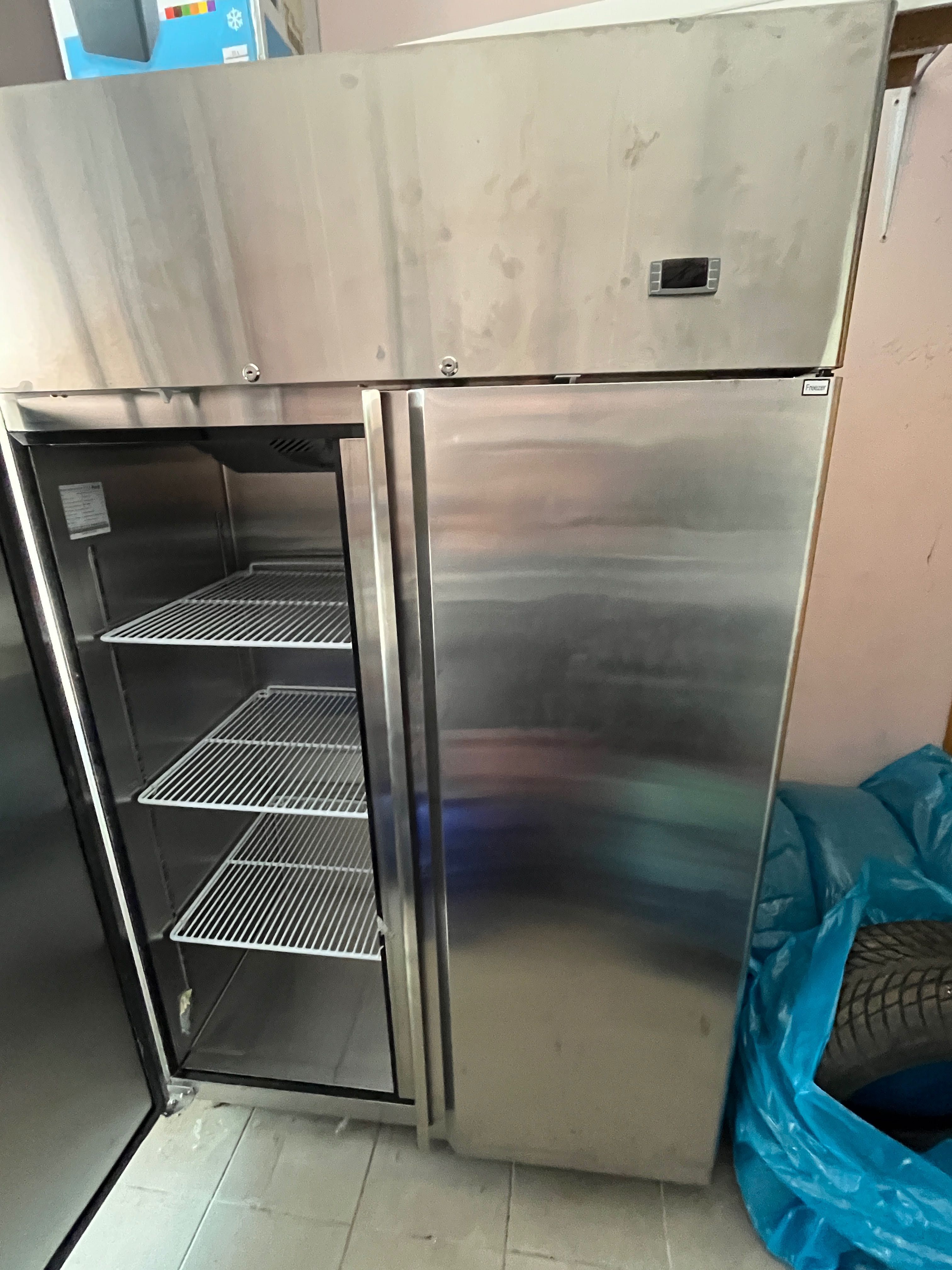 Szafa mroźnicza dwudrzwiowa 900l (YBF9219)